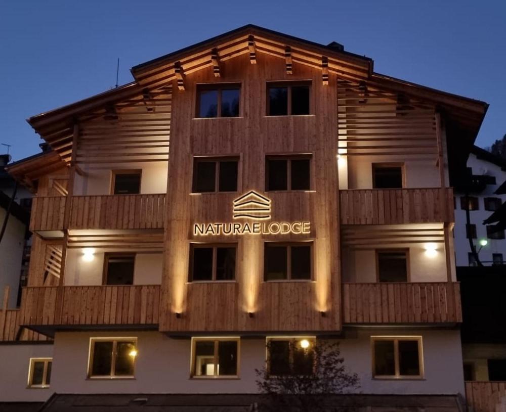 Naturae Lodge Wellness & Spa アッレゲ エクステリア 写真