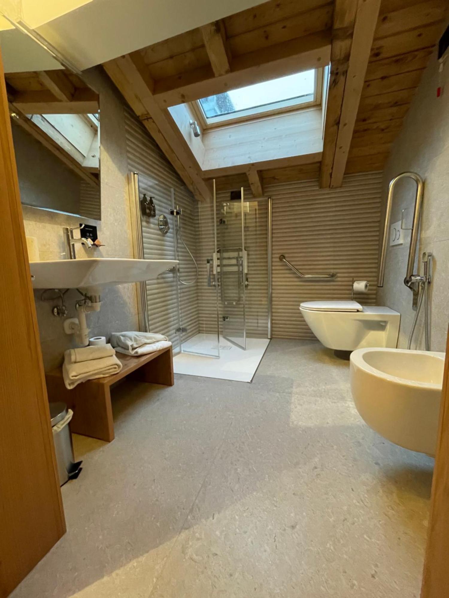 Naturae Lodge Wellness & Spa アッレゲ エクステリア 写真
