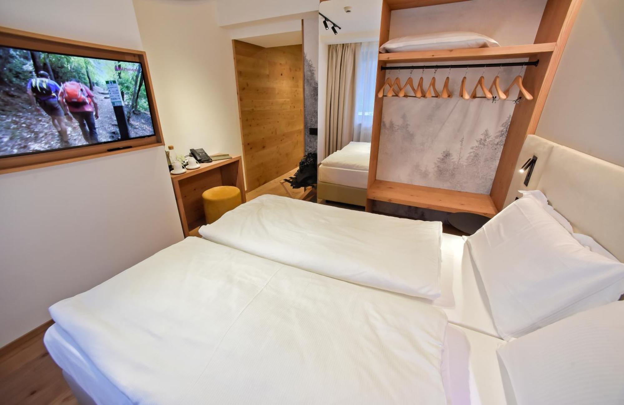 Naturae Lodge Wellness & Spa アッレゲ エクステリア 写真